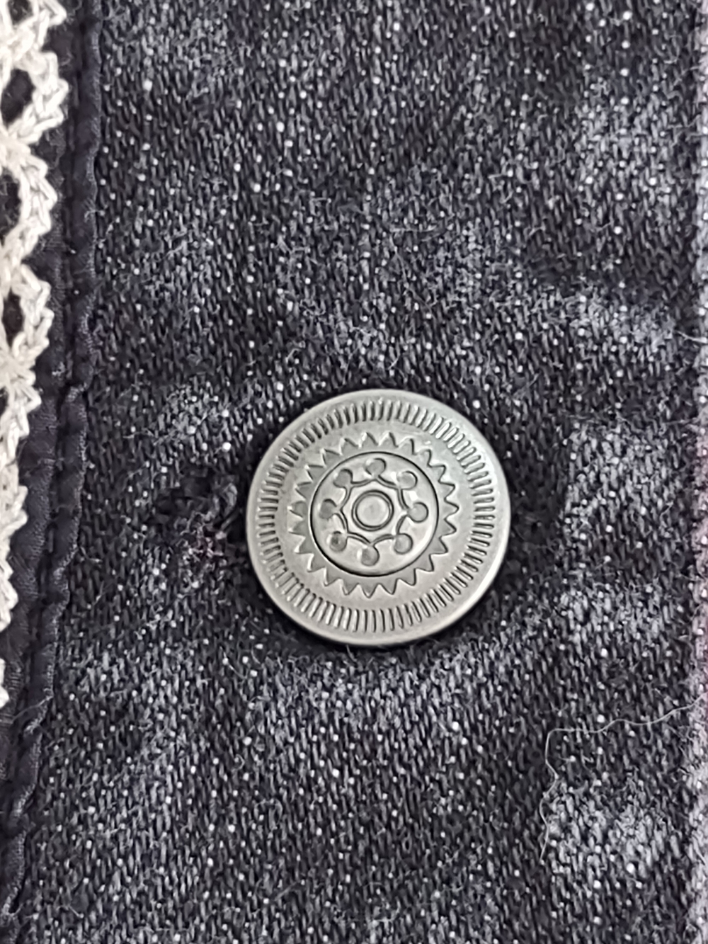 Chico's Patchwork Embroidered Floral Denim Vest Black w/ Bright Floral Size 1 M - Picture 6 of 7